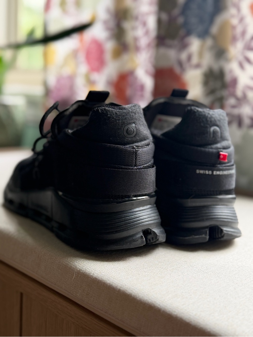 On Cloudnova 2 Sneakers - Picture 8 of 9